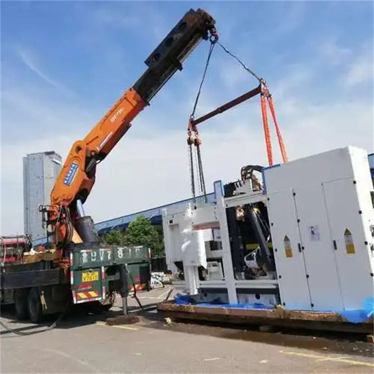 通江附近小吊车联系方式|8-16吨|本地及时服务